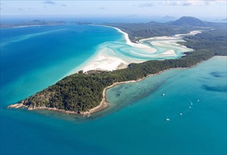Whitehaven Beach and Hill Inlet river meanders