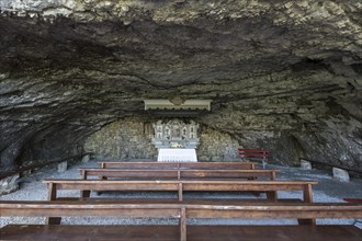 Cave chapel of Wildkirchli below the Ebenalp