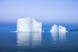 Blue hour icebergs