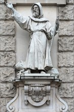 Evangelizer statue