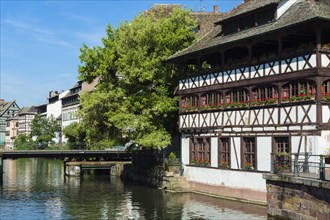 Maison des Tanneurs and timbered houses along the ILL canal