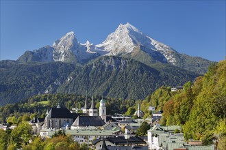 View over Berchtesgaden with collegiate church St.Peter and royal castle to Watzmann