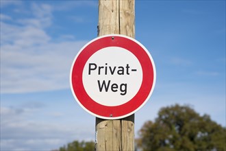 Road sign Privatweg