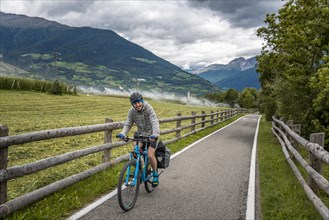 Cyclist with mountain bike