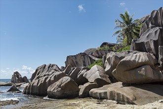 Grand Anse beach with granite rocks