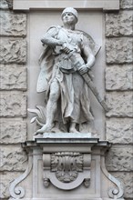 Crusader statue