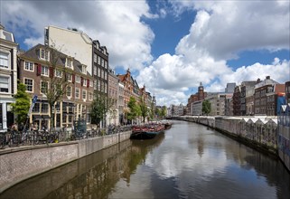 The Singelgracht at Bloomenmarkt