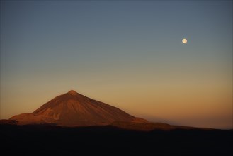 Sunrise at Pico del Teide