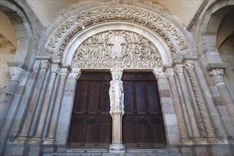 Romanesque tympanum