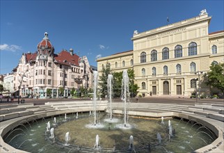 Dugonics Fountain Square with Unger-Mayer House and University building