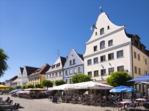 Marketplace with restaurants