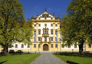 Main facade of the residence of Ellingen