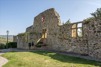 Castle of Ternand