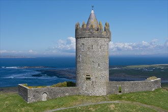 Doonagore Castle