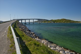 Bridge to the island of Sommaroy