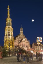 Schoner Brunnen and Church of Our Lady with Nuremberg Christmas Market