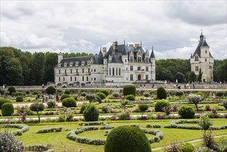 Chenonceau Castle and Gardens