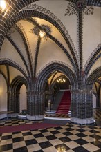 Entrance hall with glazed bricks