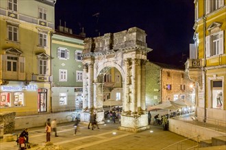 Roman Arch of the Sergii