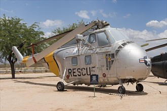 Rescue helicopter Sikorsky Chickasaw Cargo