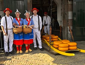 Dutch cheese girls