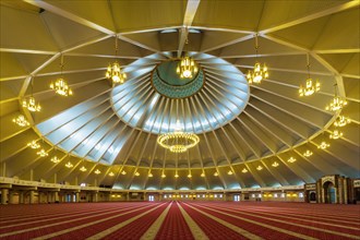 Inside Sheikh Khalifa al Nahyan Mosque