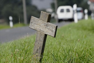 Memorial cross at roadside