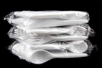 Large pack of plastic cutlery
