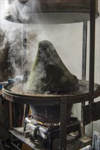 Hat bodies in steam boiler