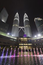 KLCC Lake Symphony Water Fountain Show