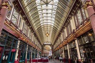Shopping arcade Leadenhall Market in the financial district