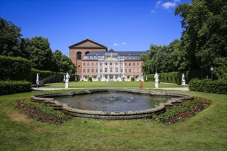 Kurfurstliches Palais palace