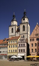 Houses on the market with Stadtkirche Sankt Marien