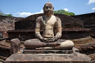Buddha statue in Vatadaga