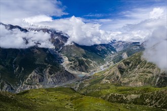 View over Upper Marsyangdi valley