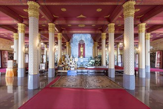 Phra Mahathat Chedi Phakdi Prakat