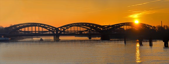 Freeport Elbe Bridge