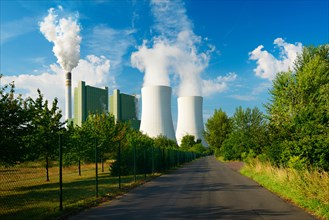 Lignite-fired power plant pushes exhaust gases into the blue sky