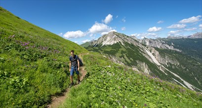 Hiker on the Jubilaumsweg hiking trail