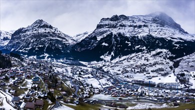 Townsmall view Grindelwald in overcast weather