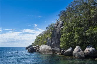 Granite outcrops on Mumbo island