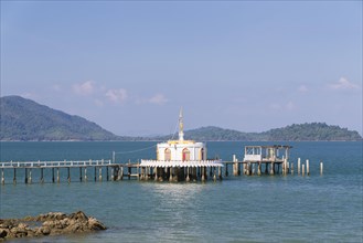 Buddhist pier temple