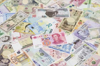 International banknotes