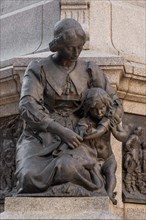 Jeanne Mance figure at the memorial of Paul Chomedey de Maisonneuve