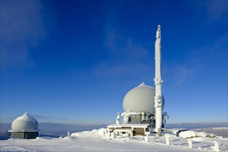 Radome and antenna at the summit in winter