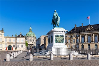 Statue of King Frederik V of Denmark in front of Frederiks Kirke or Marmorkirken