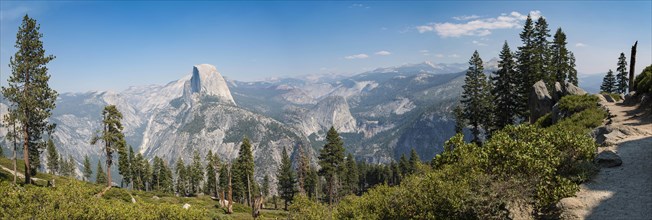 View from the trail to Glacier Point to Yosemite Valley with Half Dome