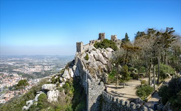 Castle Castelo dos Mouros