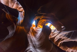 incidence of light in Sandstone Canyon