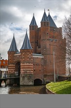 Amsterdamse Poort city gate
